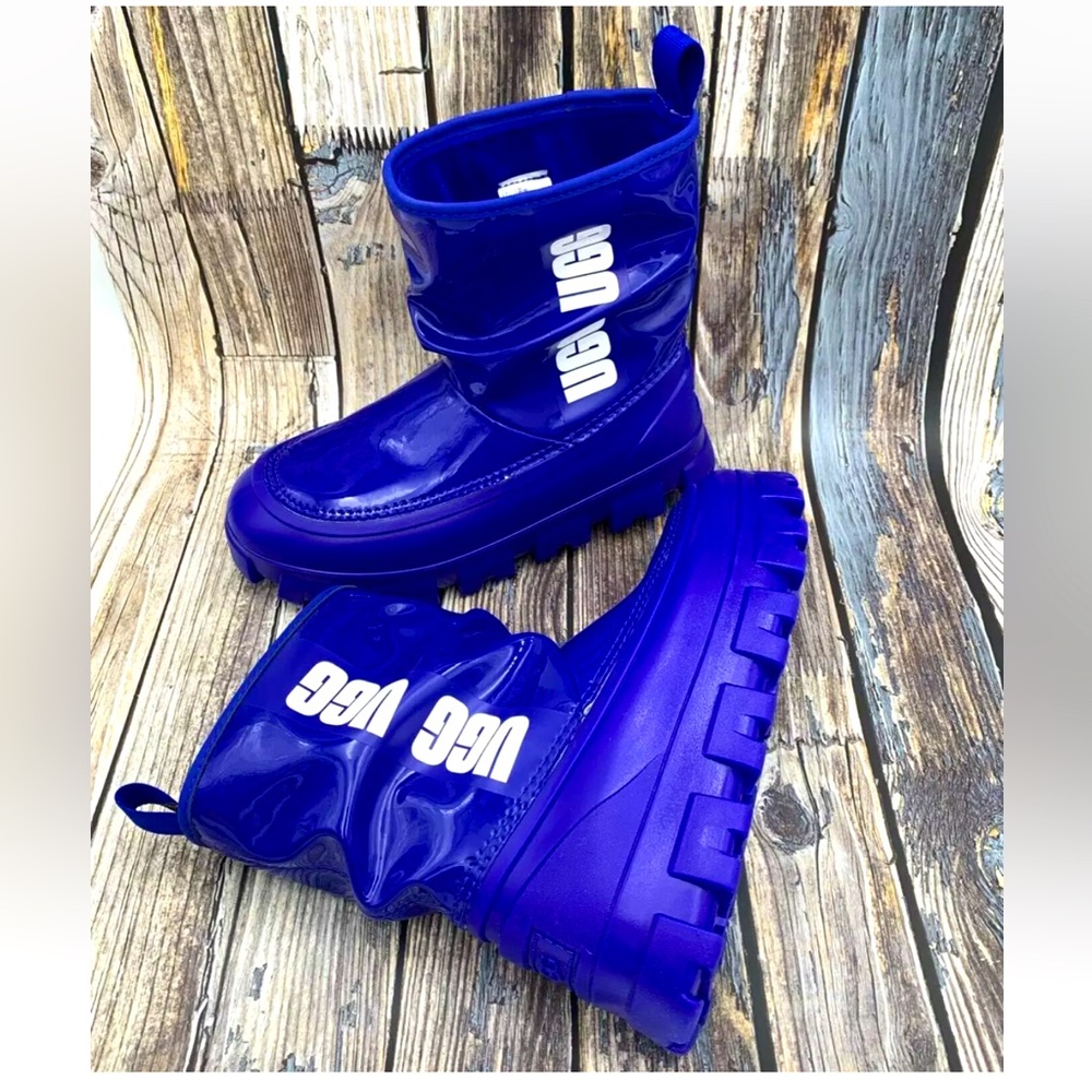 UGG Classic Brellah Rain Boot ROYAL BLUE Size 6 Waterproof Lined Mid Calf
